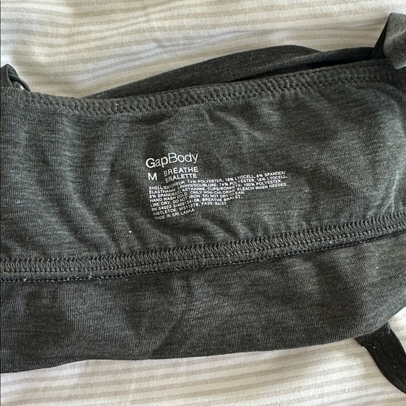 Gap body breathe bralettes set of 4. Super soft - Picture 12 of 13